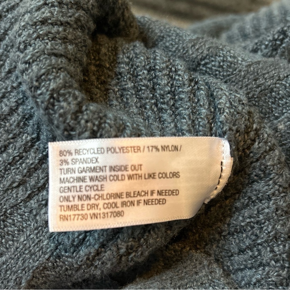 WILD FABLE Mock Neck Cropped Boxy Pull-Over Sweater - Picture 9 of 9